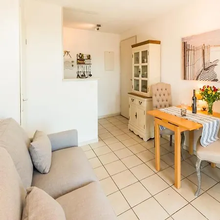 Huebsch Eingerichtetes Miramar Mit Grossem Balkon, Pool, Fusslaeufig Zum *