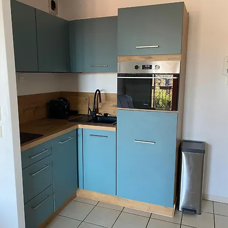 Apartamento Hübsch Eingerichtetes Miramar Mit Großem Balkon, Pool, Fussläufig Zum Théoule-sur-Mer